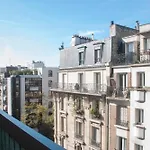 Cosy Apartment With Balcony In The Heart Of Paris